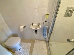 En-Suite- click for photo gallery